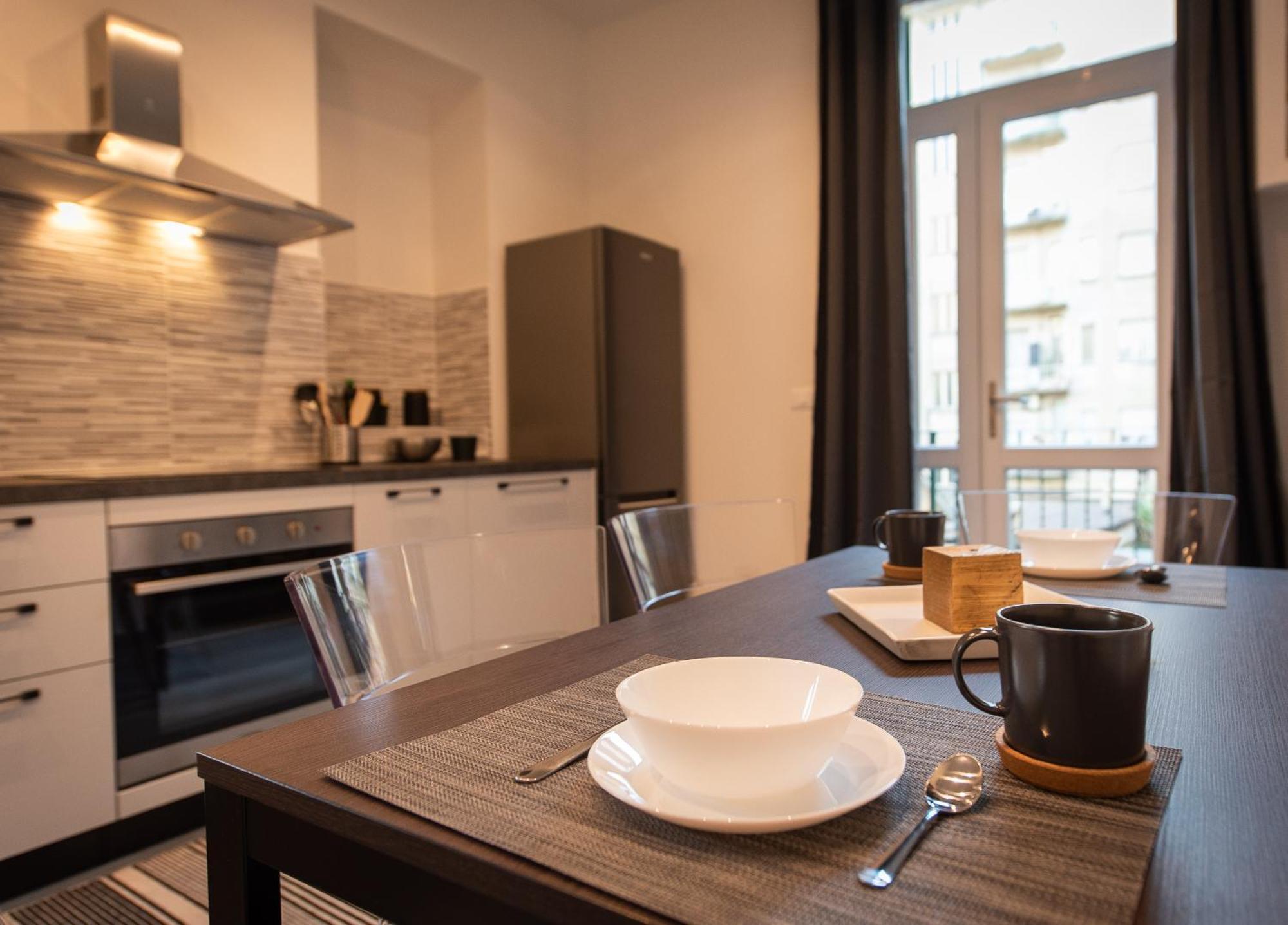 Top Living Apartments - Porta Susa Турин Екстер'єр фото
