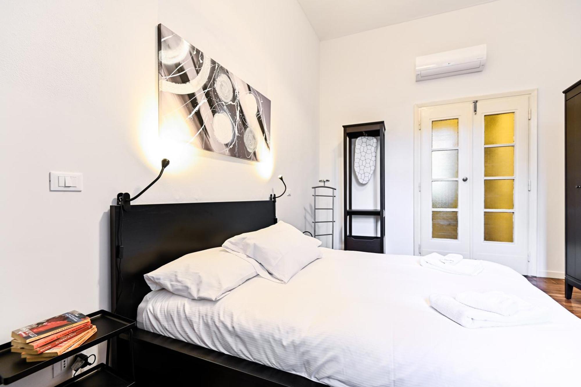 Top Living Apartments - Porta Susa Турин Екстер'єр фото