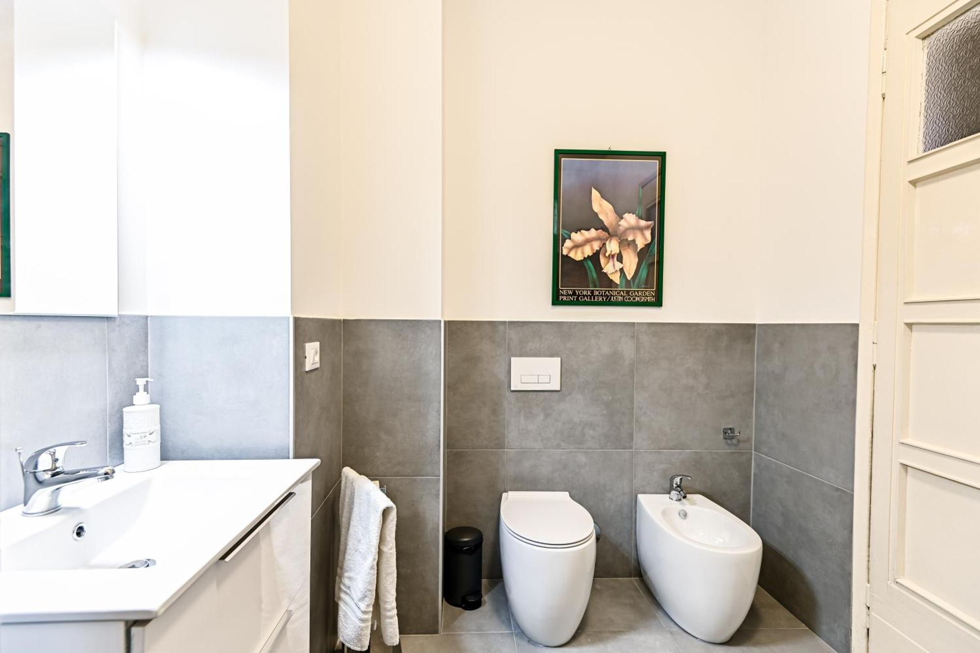 Top Living Apartments - Porta Susa Турин Екстер'єр фото