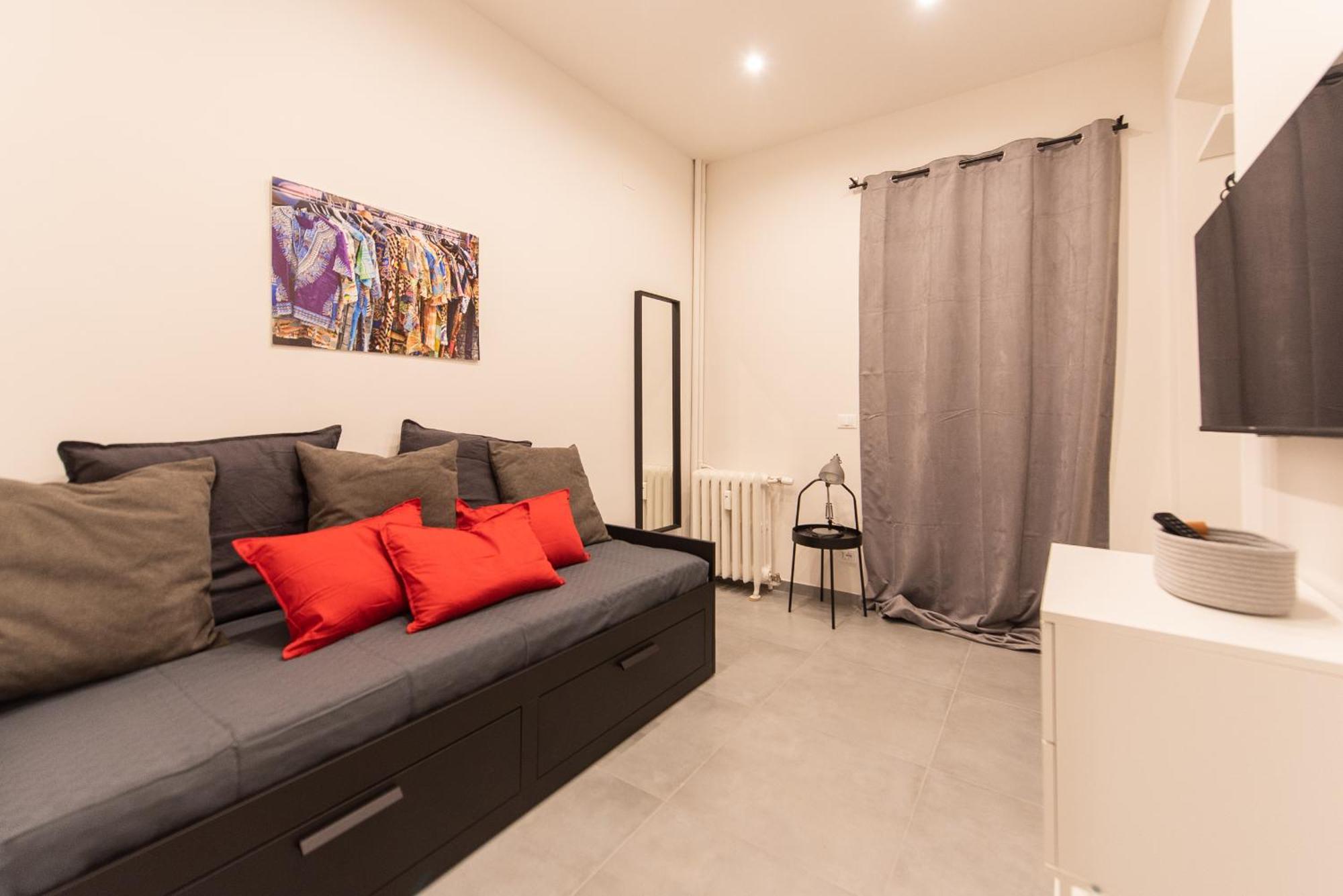 Top Living Apartments - Porta Susa Турин Екстер'єр фото