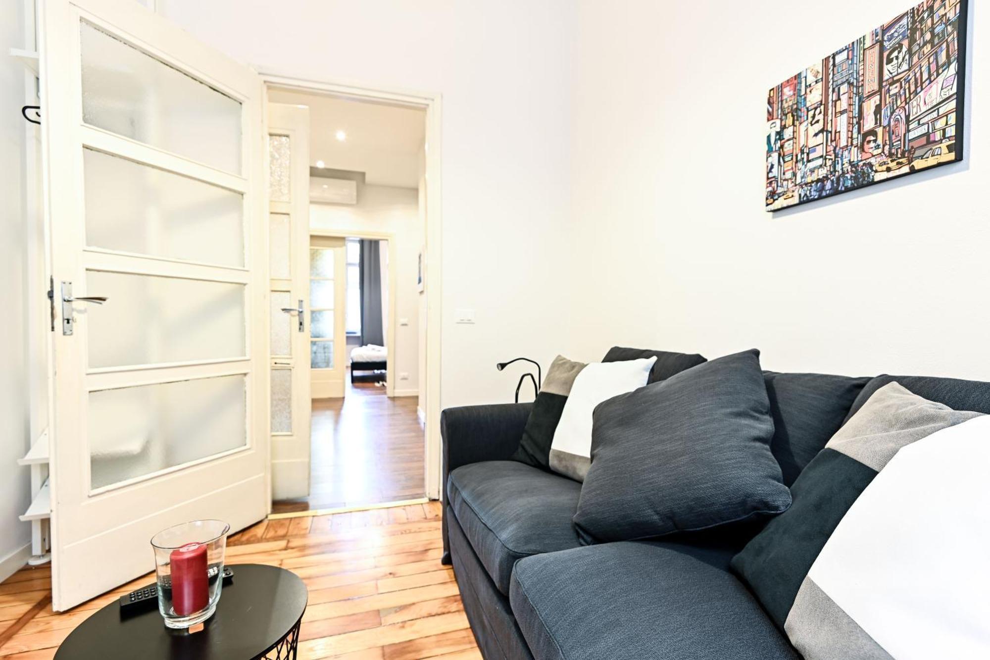 Top Living Apartments - Porta Susa Турин Екстер'єр фото