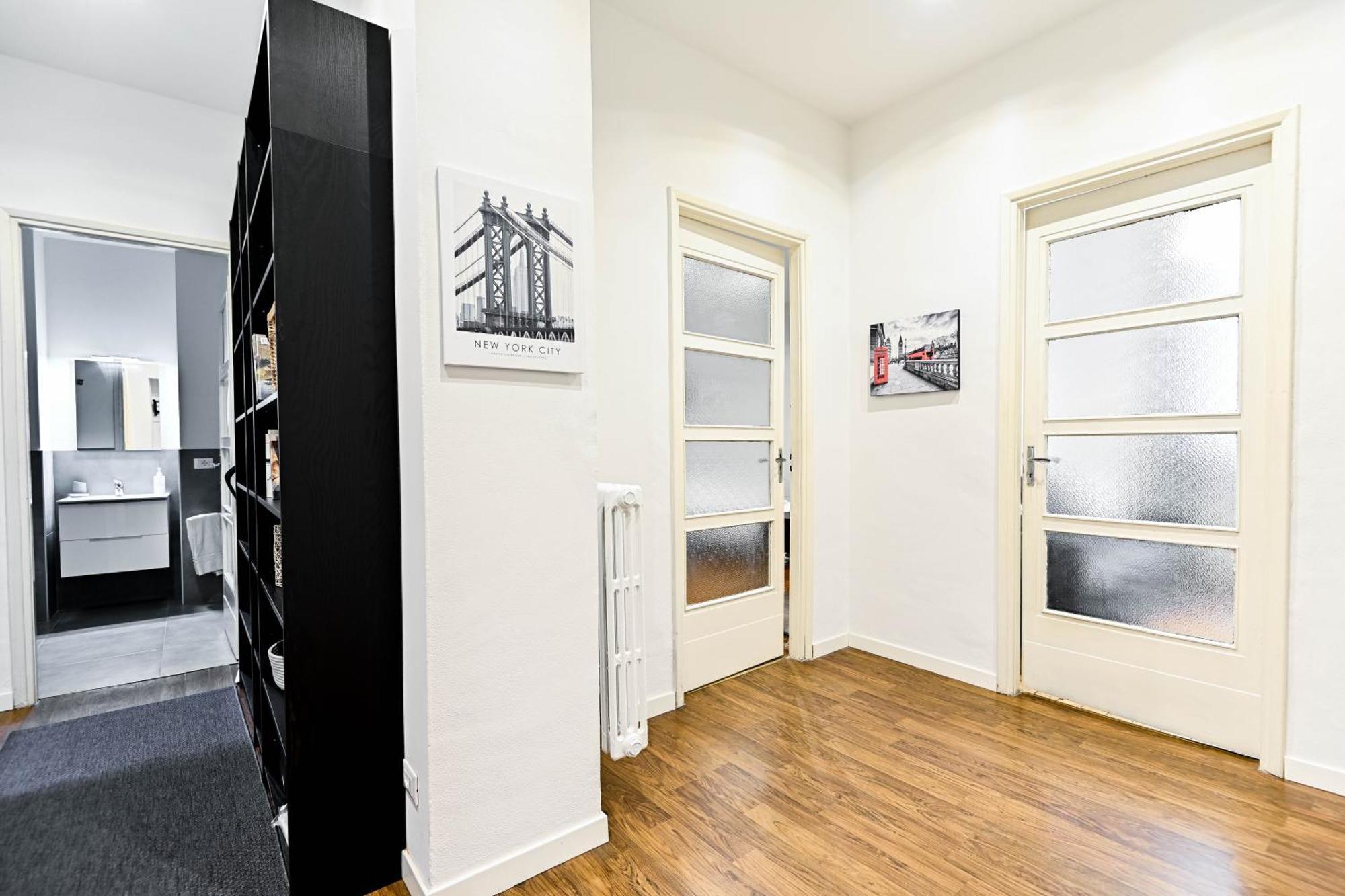Top Living Apartments - Porta Susa Турин Екстер'єр фото