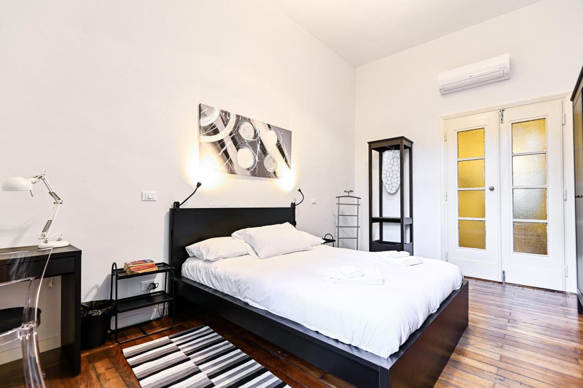 Top Living Apartments - Porta Susa Турин Екстер'єр фото