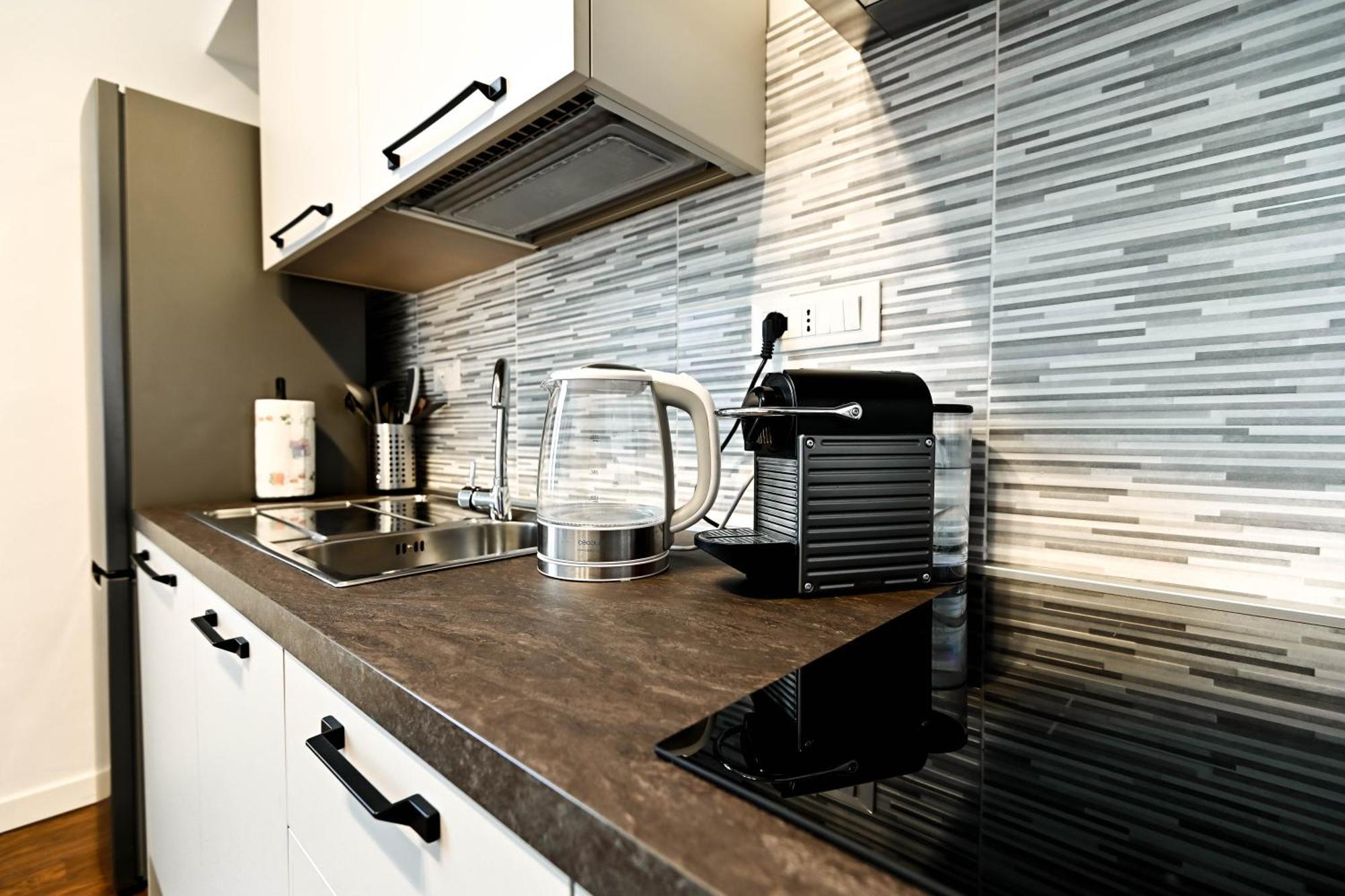 Top Living Apartments - Porta Susa Турин Екстер'єр фото