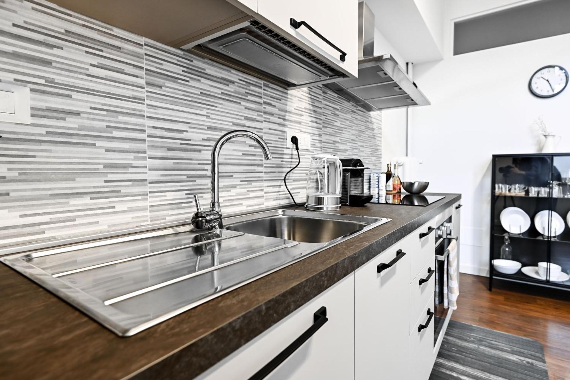 Top Living Apartments - Porta Susa Турин Екстер'єр фото