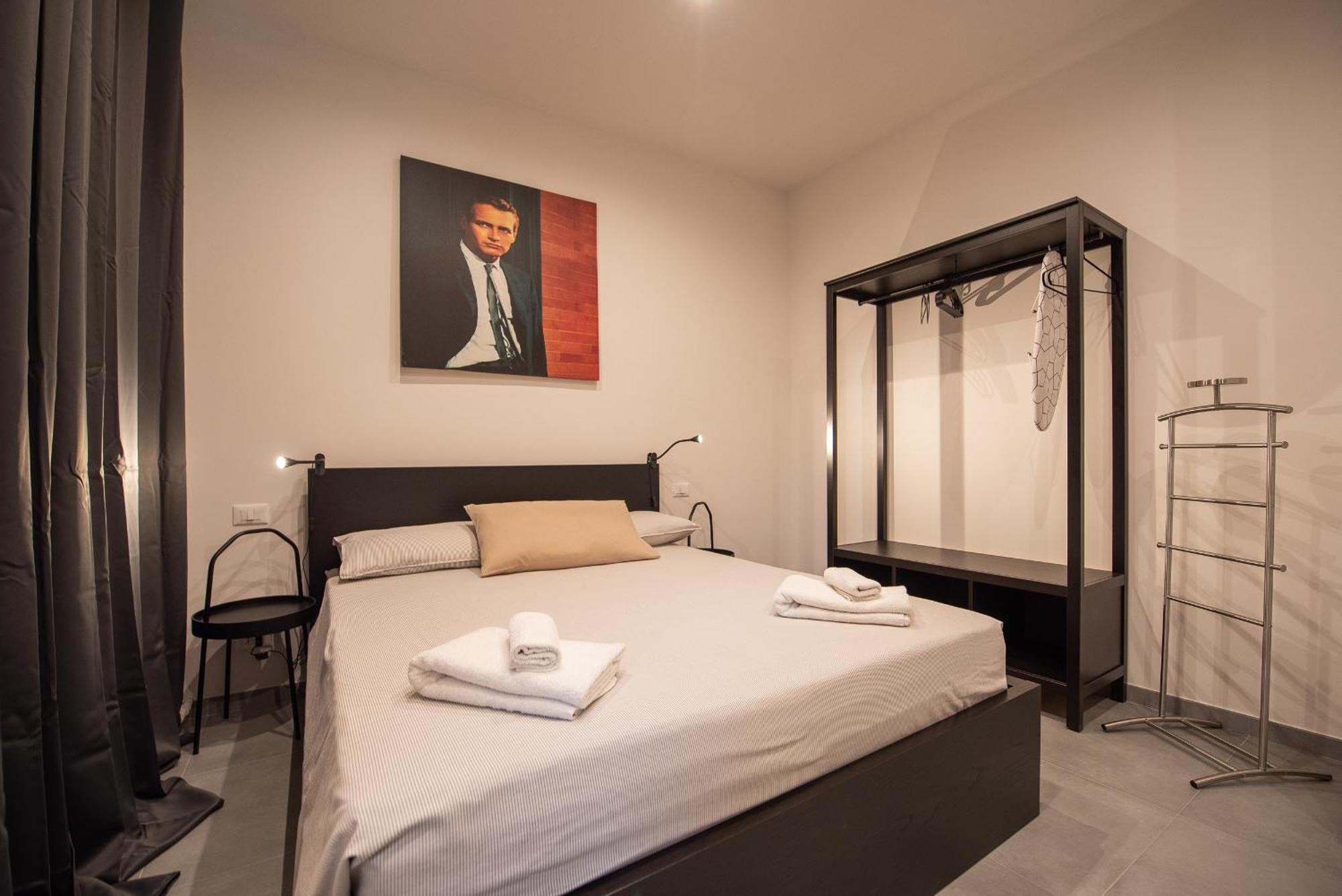 Top Living Apartments - Porta Susa Турин Екстер'єр фото